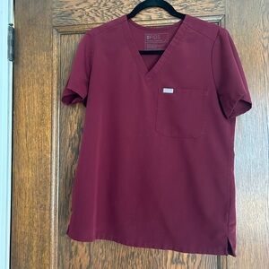 Figs Burgundy Scrub set